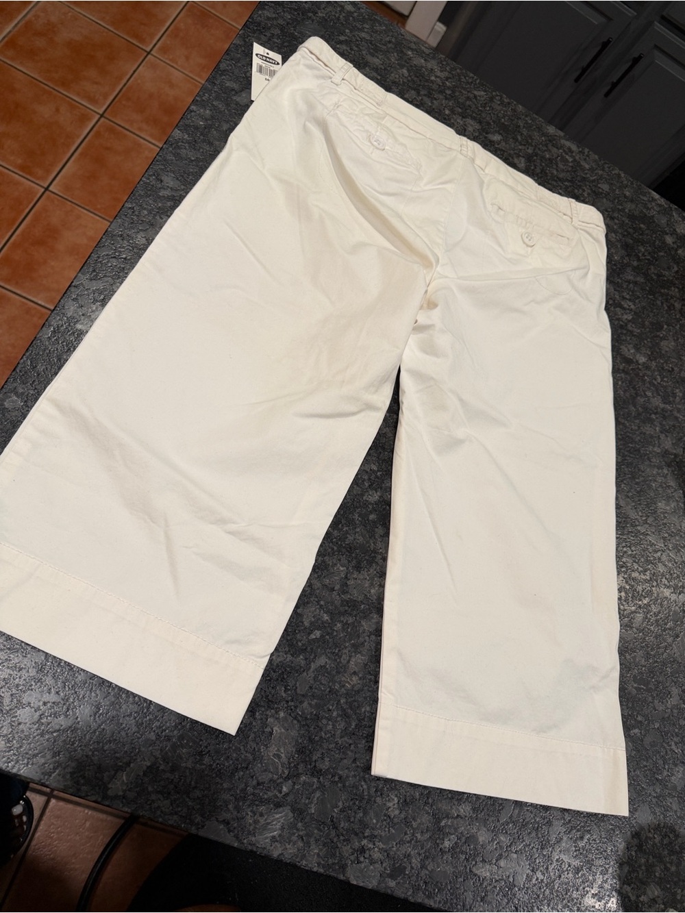 Old Navy Cream Wide-Leg Chinos